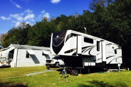River Palm RV Resort is a great Tampa, FL area RV park.